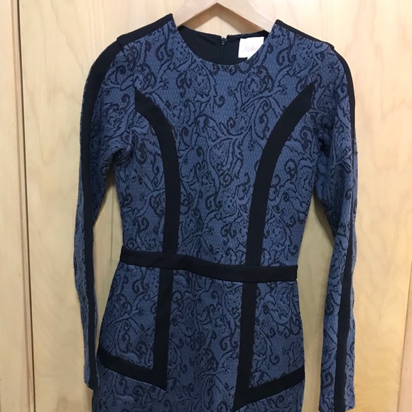 Classic long sleeve dress - Picture 1 of 3